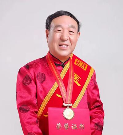李佃贵